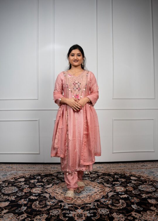 Blush pearl suit set ( pink)
